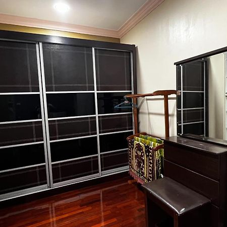 Yb Guest House 4 Bilik 5 Katil Chukai Εξωτερικό φωτογραφία