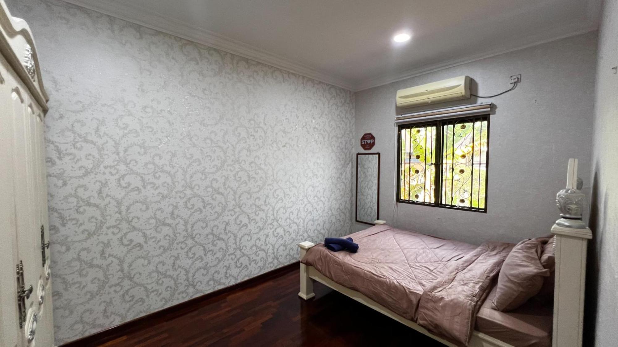 Yb Guest House 4 Bilik 5 Katil Chukai Εξωτερικό φωτογραφία