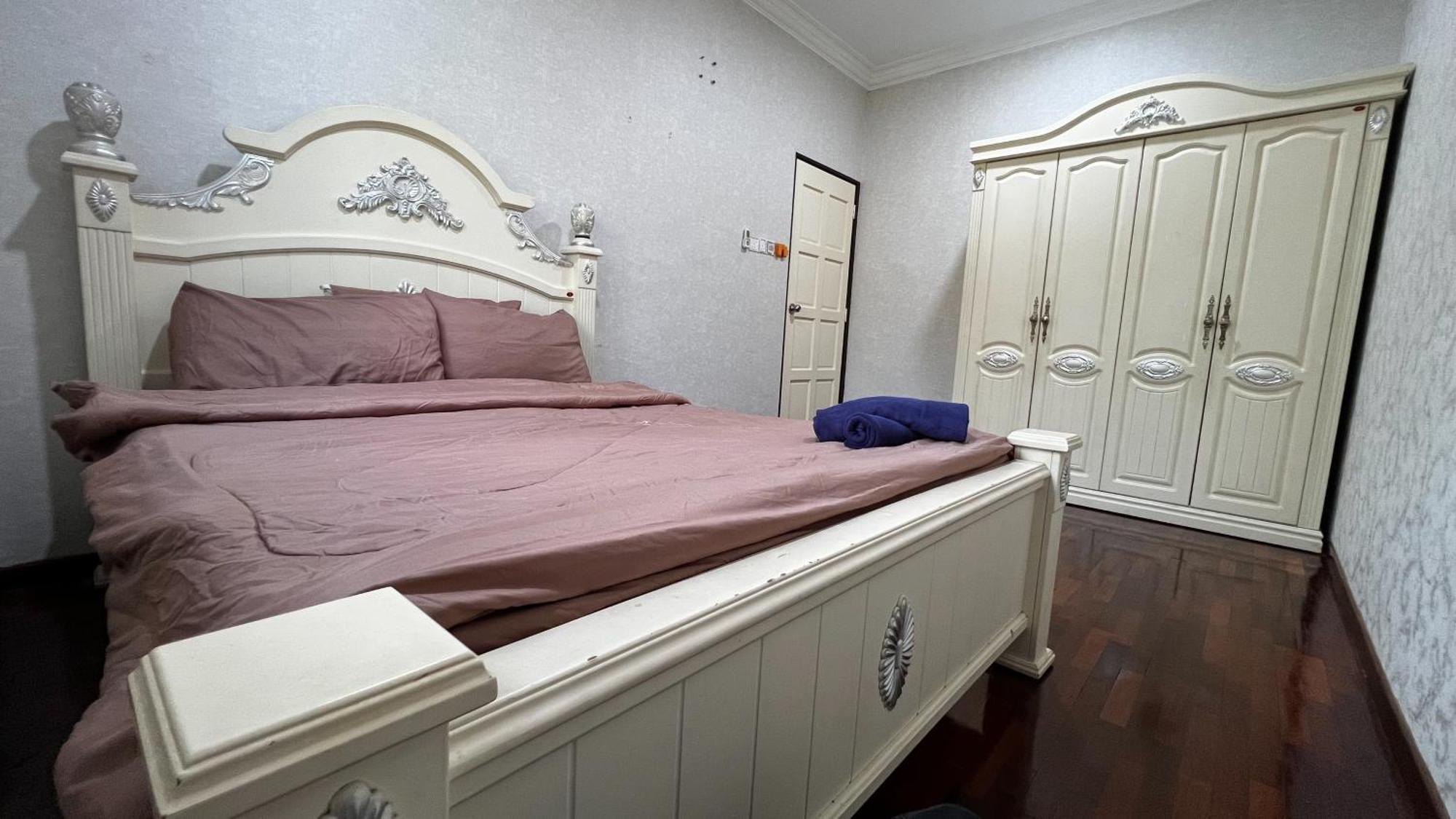 Yb Guest House 4 Bilik 5 Katil Chukai Εξωτερικό φωτογραφία