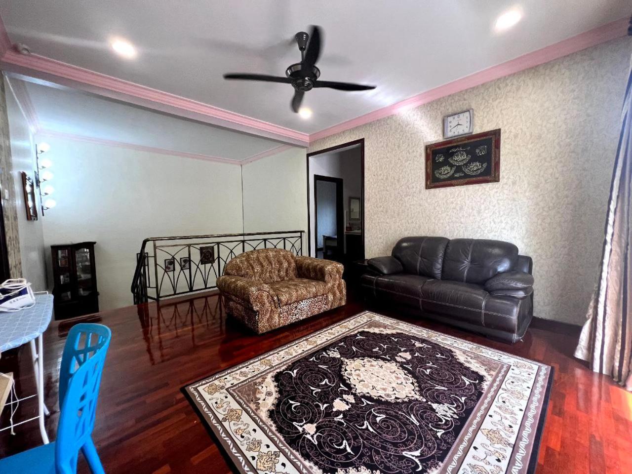 Yb Guest House 4 Bilik 5 Katil Chukai Εξωτερικό φωτογραφία